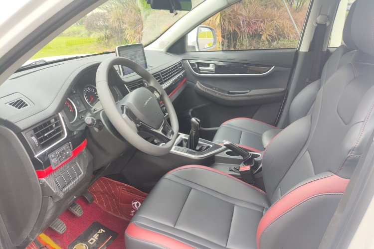 东风风行 风行T5 2022款 盛世款 1.6L 手动筑梦版五座车身外观6009