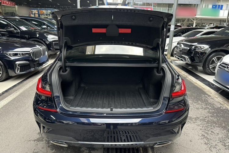 宝马3系 2020款 320Li M运动套装局部细节23