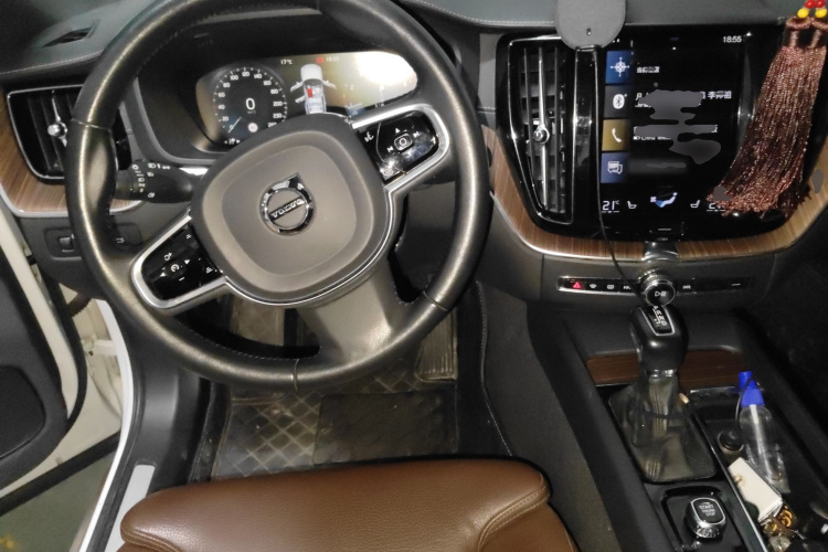 沃尔沃XC60 2021款 T5 四驱智远豪华版中控内饰13