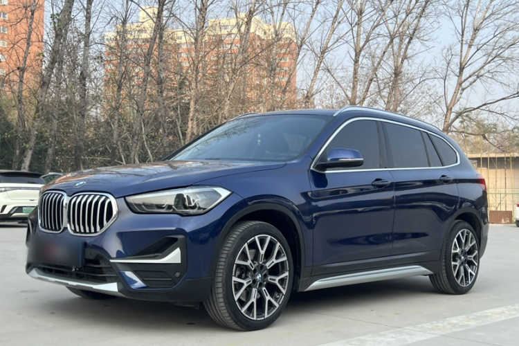 宝马X1 2020款 xDrive25Li 尊享型车身外观6014