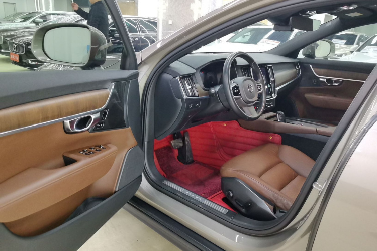 沃尔沃V90 2021款 Cross Country B5 AWD 智远版中控内饰7002