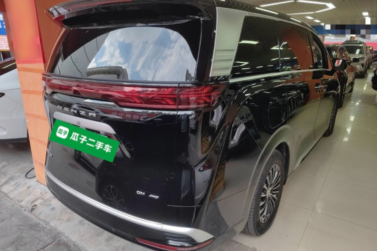 腾势D9 2024款 DM-i 980 四驱尊贵型车身外观7