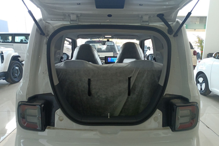 吉利银河 2024款 熊猫mini 200km 耐力熊机舱底盘23