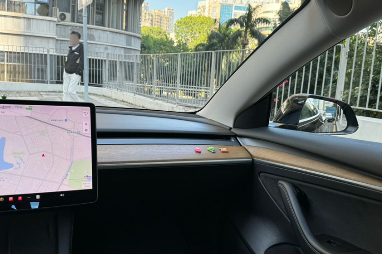 特斯拉 Model 3 2021款 标准续航后驱升级版中控内饰7001