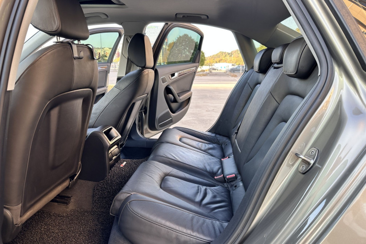 奥迪A4L 2013款 35 TFSI 自动舒适型中控内饰7002