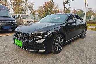 大众 帕萨特 2022款 330TSI 星空精英版