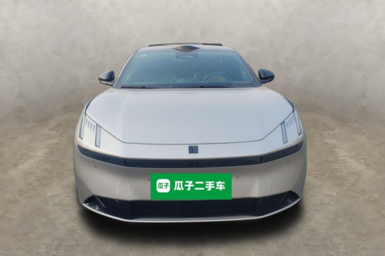 领克Z10 2024款 95kWh 702km四驱智驾Ultra车身外观2