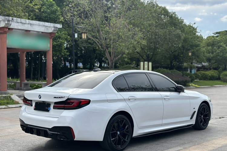 宝马5系 2021款 530Li 尊享型 M运动套装车身外观6002