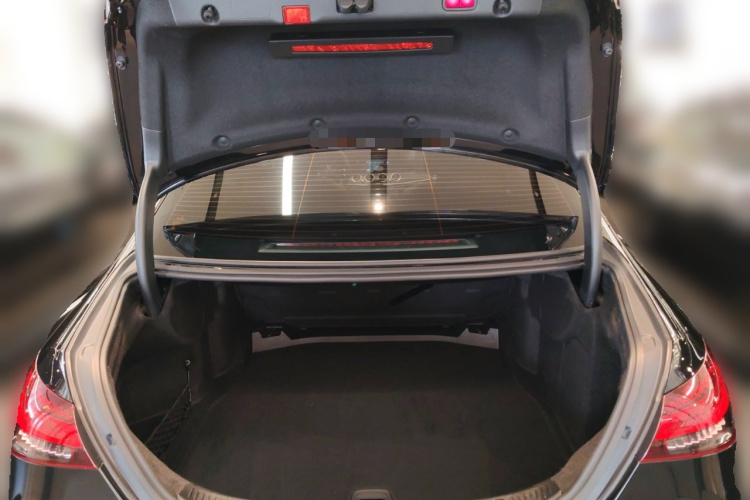 奔驰E级 2021款 改款 E 300 L 运动时尚型中控内饰23