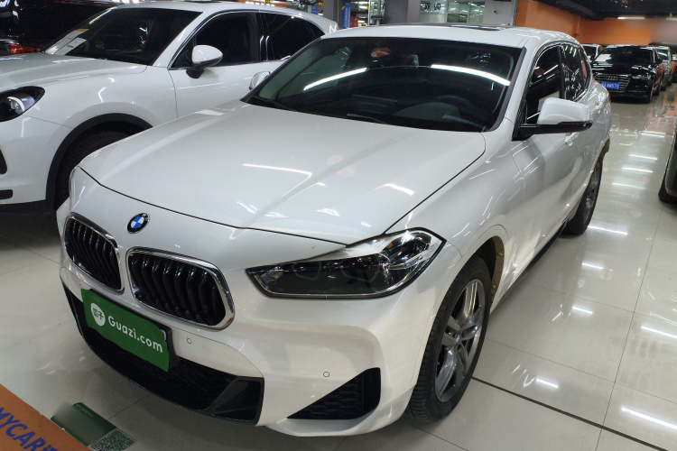 宝马X2 2021款 改款 sDrive25i M运动套装车身外观1