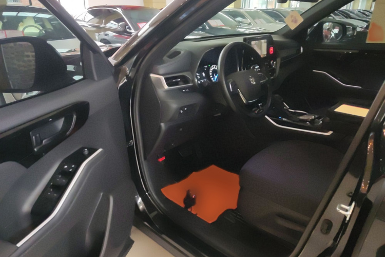 丰田 皇冠陆放 2023款 2.5L HEV两驱进取版（五座）中控内饰7003