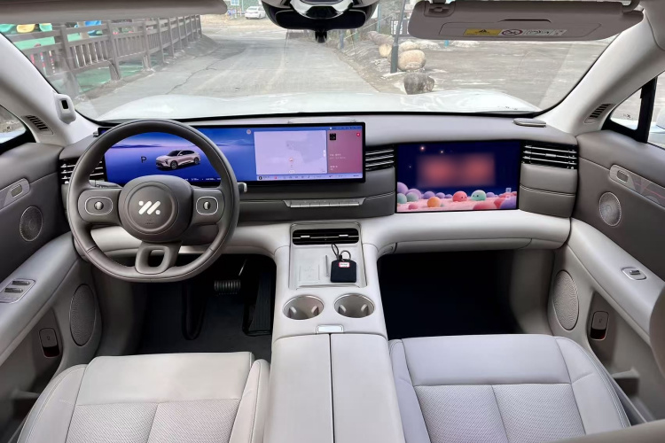 智己汽车 智己LS6 2026款 增程 52 Max中控内饰7002