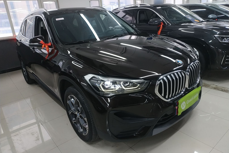 宝马X1 2021款 sDrive25Li 领先型车身外观3