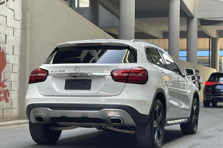 奔驰GLA 2018款 GLA 200 时尚型车身外观6005