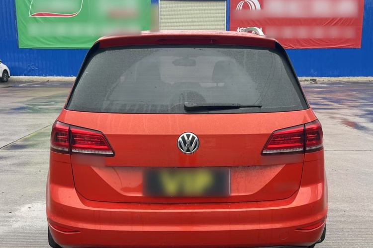 大众 高尔夫·嘉旅 2018款 230TSI 自动进取型车身外观6004