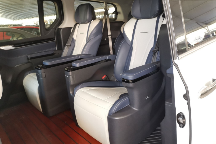 上汽大通MAXUS 大通G20 2020款 2.0T 汽油自动智尊版中控内饰7004