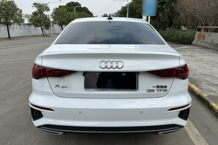 奥迪A3 2024款 A3L Limousine 35 TFSI 时尚运动型车身外观6004