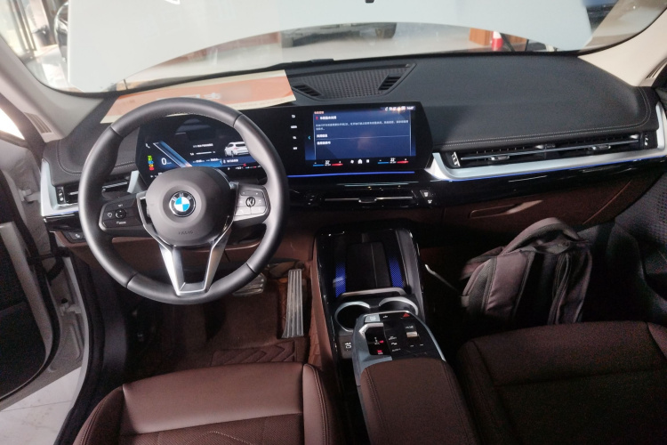 宝马X1 2023款 sDrive25Li X设计套装中控内饰12