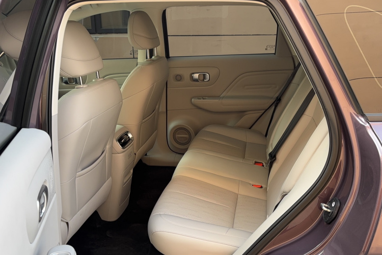 零跑汽车 零跑B10 2025款 510悦享版中控内饰7002