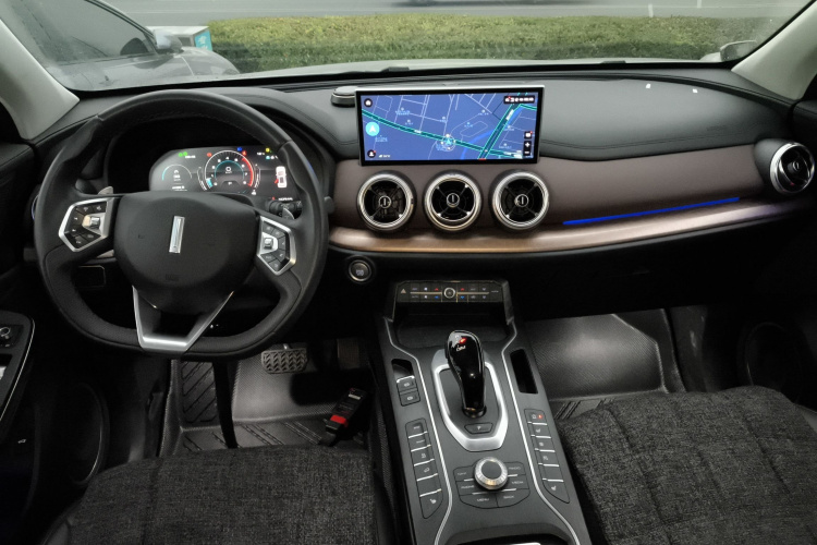 魏牌 VV5 2021款 1.5T 两驱智先锋中控内饰12