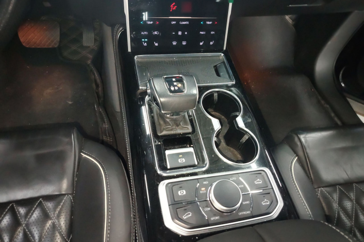 红旗HS7 2019款 3.0T 自动四驱智联旗畅版局部细节18