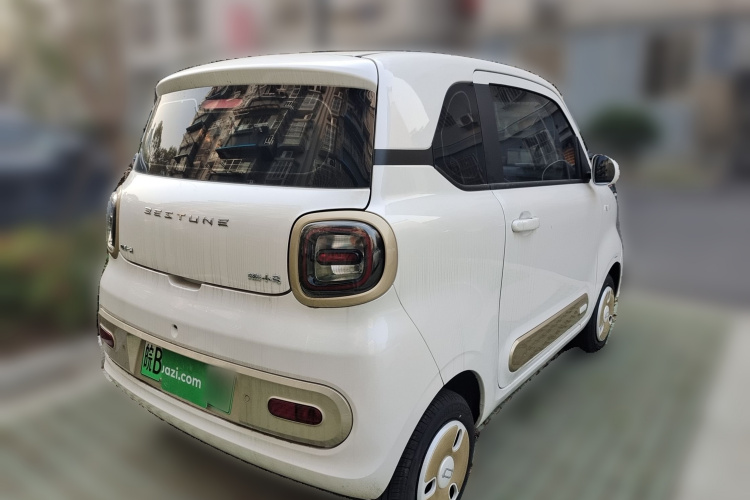 奔腾小马 2025款 222km 灵动马车身外观7