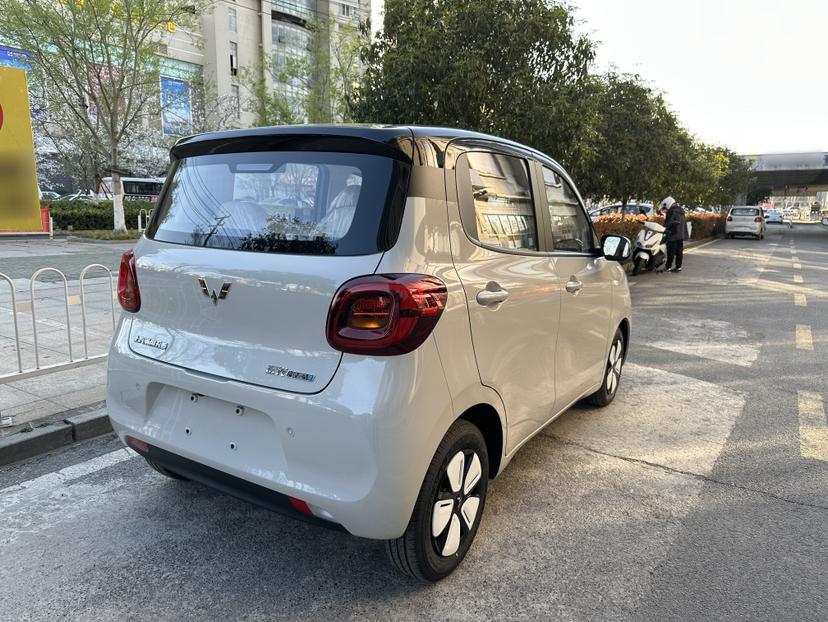 五菱汽车 宏光MINIEV 2025款 四门版 进阶款