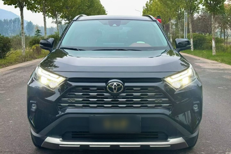 丰田 RAV4荣放 2024款 2.0L CVT两驱风尚Plus版车身外观6005