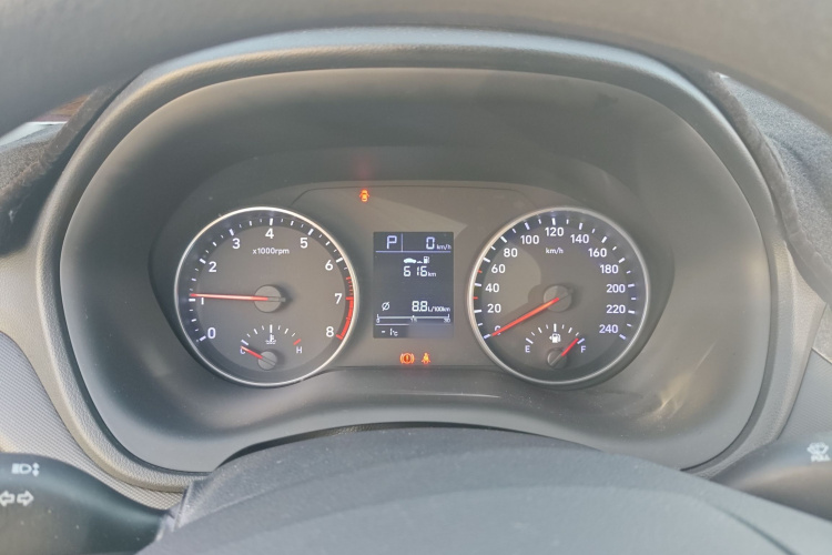 现代 悦动 2018款 1.6L 自动悦目版GL 国VI局部细节14