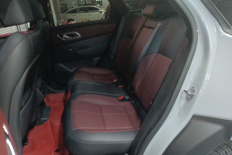 路虎 揽胜星脉 2024款 Dynamic HSE中控内饰21