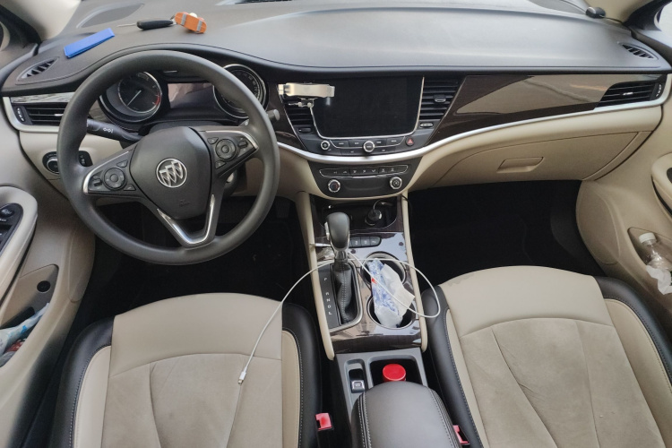 别克 威朗 2018款 三厢 15S 自动领先型中控内饰12