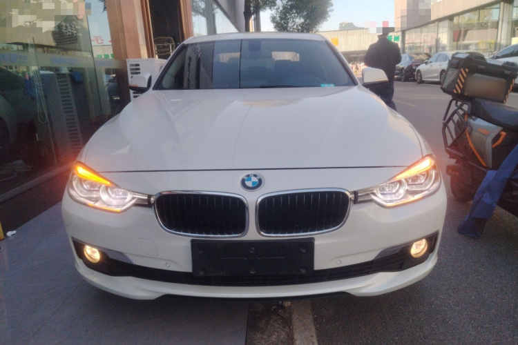 宝马3系 2017款 320Li 时尚型车身外观6001