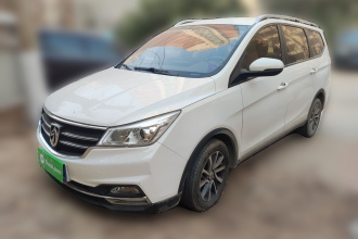 宝骏730 2017款 1.5T 手动时尚型 7座 国V