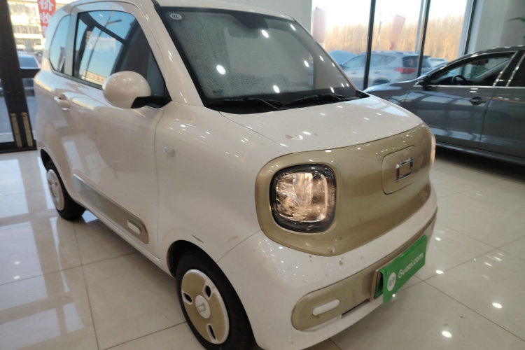 奔腾小马 2024款 170km 活力马车身外观3