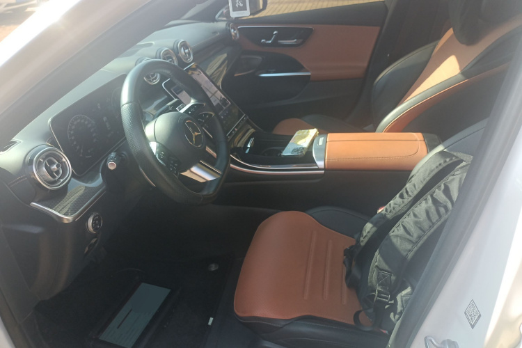 奔驰C级 2023款 改款二 C 260 L 运动版局部细节19