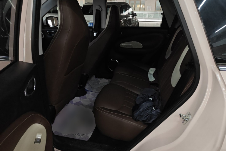 五菱汽车 五菱缤果 2023款 410km 灵犀尊享款中控内饰21