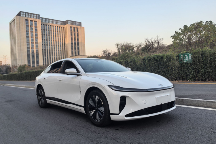 长安启源A07 2025款 增程 真香版 230 豪华版车身外观6005