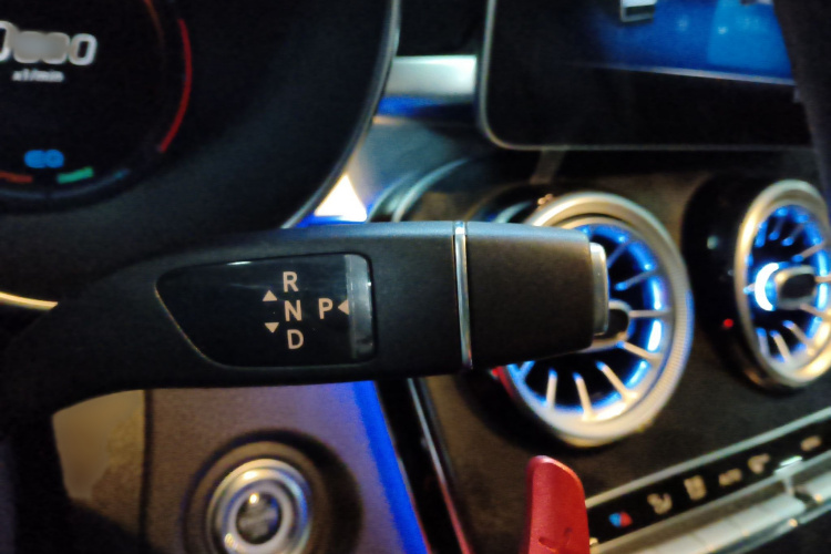 奔驰C级 2019款 改款 C 260 L 运动版局部细节18