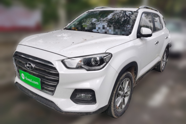 北京现代ix35 2018款 2.0L 自动两驱智勇·畅联版车身外观1