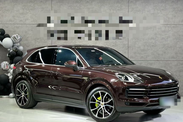 保时捷 Cayenne新能源 2022款 Cayenne E-Hybrid 2.0T 铂金版车身外观6008
