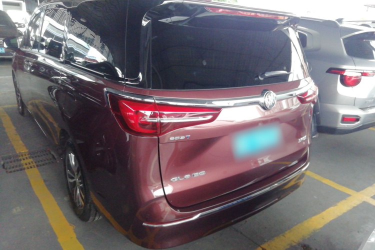 别克GL8 2022款 ES陆尊 653T 尊享型车身外观4