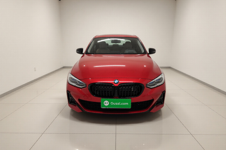 宝马1系 2021款 120i M运动曜夜版车身外观2