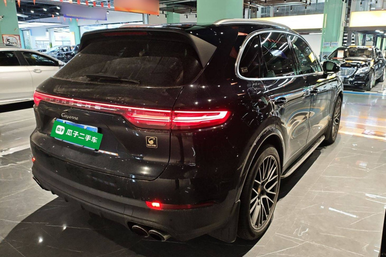 保时捷 2019款 Cayenne 3.0T车身外观7