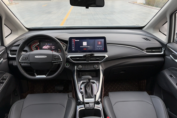 上汽大通MAXUS 大通G50 2020款 1.5T 自动豪华版中控内饰7008