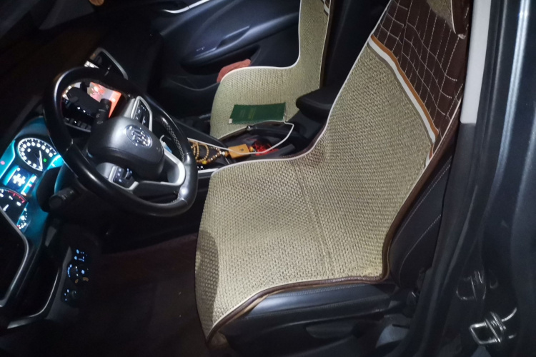 别克 英朗 2018款 18T 自动精英型局部细节19