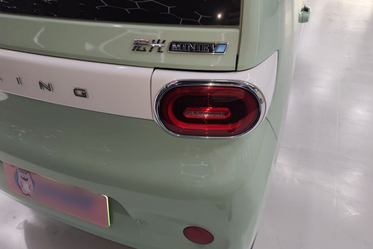 五菱汽车 宏光MINIEV 2024款 第三代 215km 进阶版车身外观9