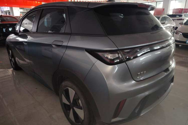 比亚迪 海豚 2023款 420km 时尚版车身外观4