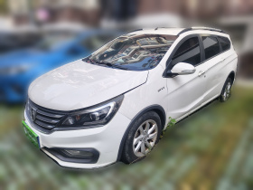 宝骏310W 2017款 1.5L 手动时尚型 国VI