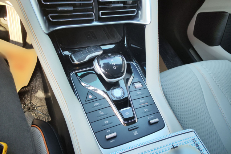 比亚迪 宋PLUS新能源 2021款 DM-i 110KM 旗舰PLUS局部细节18