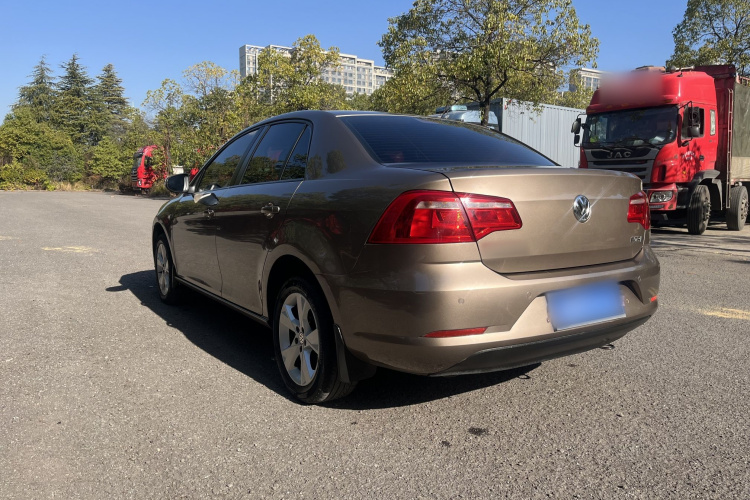 大众 宝来 2015款 质惠版 1.6L 手动时尚型车身外观6011